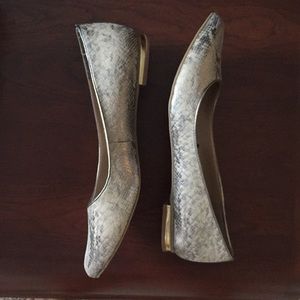 Banana Republic flats subtle snakeskin pattern